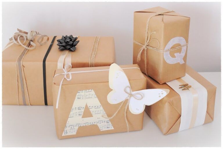 Regalo con papel reciclado